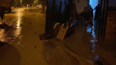 SULUOVA’DA BAZI EV VE AHIRLARI SU BASTI