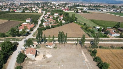 SULUOVA’DA PARKSIZ MAHALLE KALMIYOR