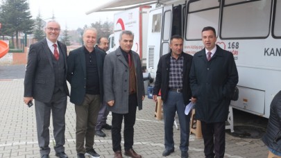 SULUOVA TOKİ İLKOKULUNDA KAN BAĞIŞI KAMPANYASI DÜZENLENDİ
