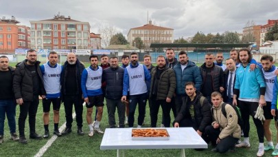 TARAFTAR TAKIMININ YANINDA