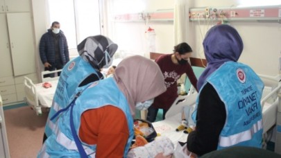 TDV’DEN SÜNNET OLAN ÇOCUKLARA HEDİYE