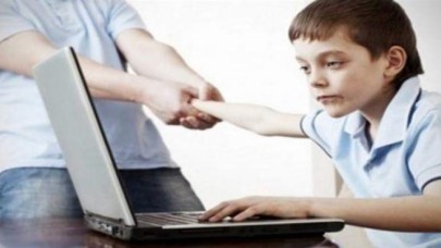 TEKNOLOJİ KULLANIMINDA ÇOCUKLARINIZA ÖRNEK OLUN