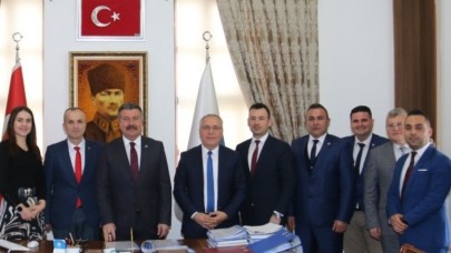 TOPLU İŞ SÖZLEŞMESİNDE İMZALAR ATILDI