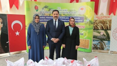TRİTİKALE TOHUMU DAĞITILDI