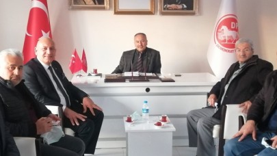 TSO YÖNETİMİ DEMOKRAT PARTİ’Yİ ZİYARET ETTİ