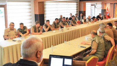 ÜLKENİZİ VE ÇOCUKLARINIZI SEVİYORSANIZ ORMANLARI KORUYUP ÇOĞALTINIZ