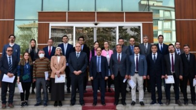 üstün başarı belge takdim töreni düzenlendi