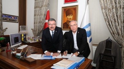 UZUN GÖRÜŞME MARATONU SONA ERDİ İMZALAR ATILDI