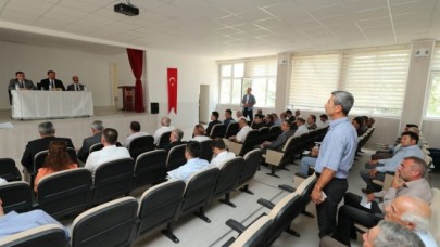 VALİ MASATLI, HAMAMÖZÜ MUHTARLARI İLE BİR ARAYA GELDİ
