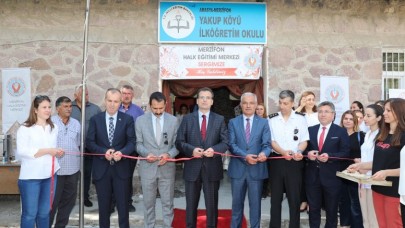 YAKUP KÖYÜ’NDE YILSONU SERGİSİ AÇILDI