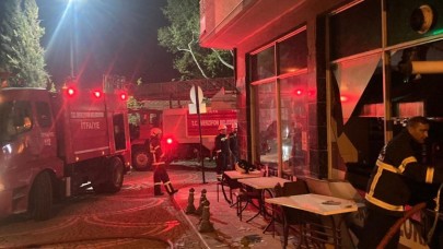 YANGINDA İŞYERİ KULLANILAMAZ HALE GELDİ