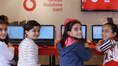 ‘Yarını Kodlayanlar Projesi’ ile  180 BİNİ AŞKIN ÇOCUĞA ULAŞILDI