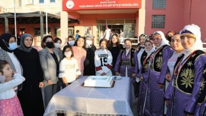 YARININ GÜÇLÜ KADINLARI İLE BİR ARAYA GELDİLER