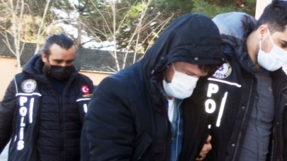 YASTIĞA GİZLENMİŞ UYUŞTURUCU HAP BULUNDU