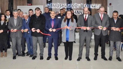 YENİLENEN GÜMÜŞHACIKÖY  İLÇE HALK KÜTÜPHANESİNİN AÇILIŞI GERÇEKLEŞTİRİLDİ