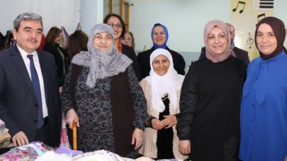 YEŞİLIRMAK ORTAOKULU’NDA KERMES DÜZENLENDİ