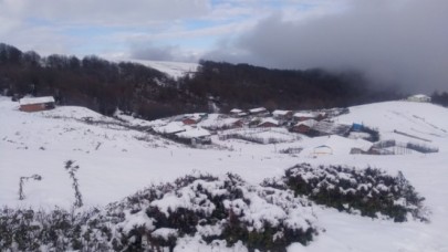 YÜKSEK KESİMLERDE KAR YAĞIŞI ETKİLİ OLDU