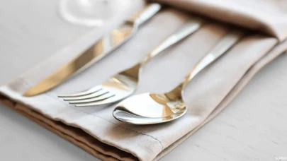 Rüyada Kaşık Görmek: Bereket, Paylaşım ve Yaşamın İşaretleri