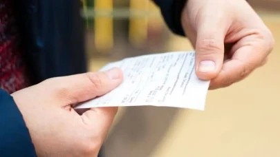 Rüyada Fiş Görmek Ne Anlama Gelir? Maddi Hesaplaşma ve İçsel Değerlendirme Rüyası