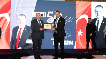 Başkan Seçgen Ödüle Doymuyor!