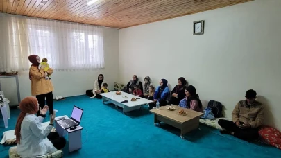 Suluova’da “Bebek Akademisi”yle Sağlıklı Nesiller