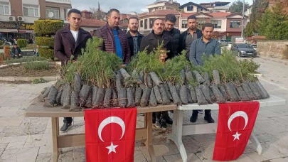 Gençlerden Şehitlerimize Vefa Örneği