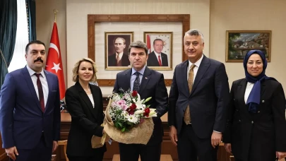 Vali Bakan, Öğretmenleri Makamında Ağırladı