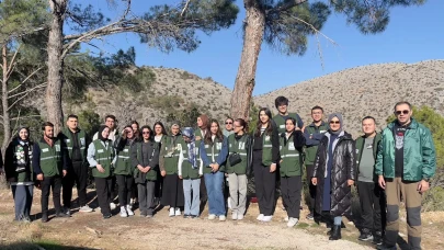 Amasya Üniversitesi Öğrencilerinden “Doğadan İlham” Yürüyüşü