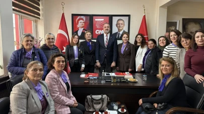 Kadın Kollarından İl Başkanlığına Ziyaret