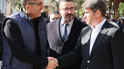 Vali Bakan Tarihi Külliyede Halkla Buluştu!