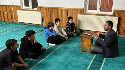 Gençler Camide Buluştu