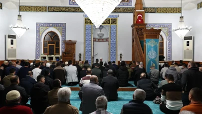 Merzifon’da Şehitler İçin Dualar Yükseldi