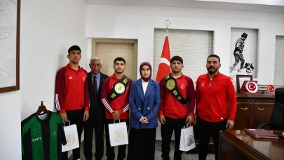 Kaymakamdan Dünya Şampiyonlarına Tebrik