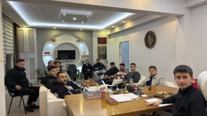 Ak  Gençlik Toplantısını Gerçekleştirdi