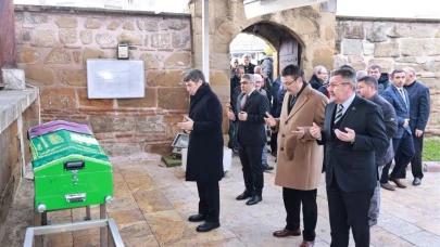 Sevgi Kandeğer Son Yolculuğuna Uğurlandı