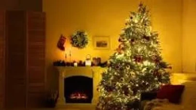 Yılbaşı Ev Dekorasyonu Trendleri: Yeni Yıla Şık ve Sıcak Bir Atmosferle Girin