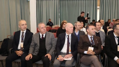 Rektör Turabi QEMI Forum 2025’te