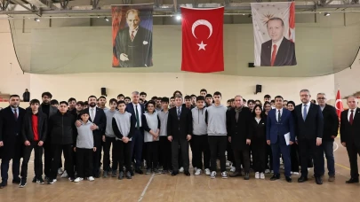 Vali Bakan’dan Meslek Lisesine Ziyaret