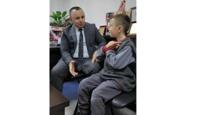 Umut Bir Neslin Işığında