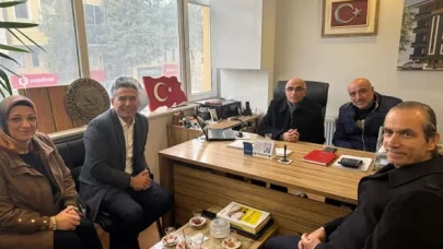 Esnafla Dertleşen MHP Teşkilatı