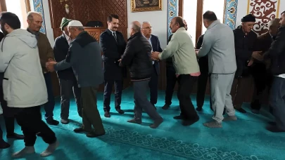 Demirgül ve Şahin Vatandaşlarla Bayramlaştı