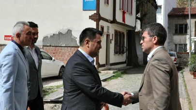 Vali Önder Bakan’dan Ensar Vakfı Amasya Şubesi’ne Ziyaret