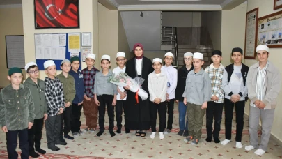 Kaymakam Güneş'ten Hafızlarla İftar