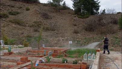Amasya Mezarlıkları Bayrama Hazırlanıyor