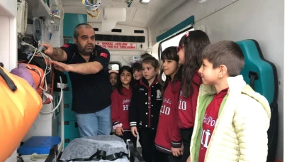 Yaşama Yol Ver: Gençlere Acil Sağlık Mesajı!
