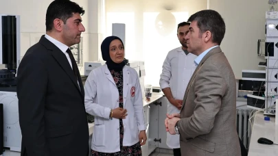 Vali Bakan’dan Gıda Kontrol Laboratuvarı’na Ziyaret