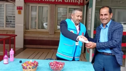 Manevi Danışman Çaycı'dan Bayram Sürprizi