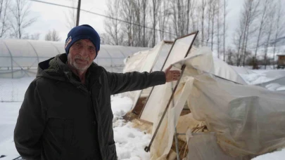 Kar nedeniyle seraları çöken çiftçinin 60 senelik emeği heba oldu