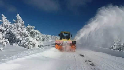 Merzifon’da Kar Yağışı Hayatı Felç Etti: 11 Köy Yolu Ulaşıma Kapandı
