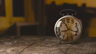 Geçmiş Zaman Rüyaları Ne Söylüyor? Rüyada Geçmişe Gitmek Ruhsal Mesaj Olabilir!